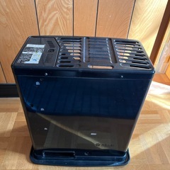 トヨトミ　石油ストーブの画像