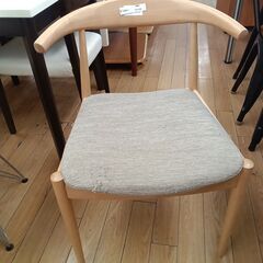 ★リユースのサカイつくば店★TK7426  ダイニングチェア グレー H70×D45×W55 クリーニング済みの画像