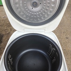 【美品‼️🍚】炊飯器 TIGER タイガー JBH-G2 5.5合  2020年製の画像