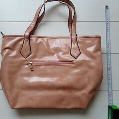 美品★エナメル★トートバッグの画像