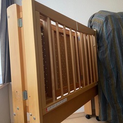 ベビーベッドの画像