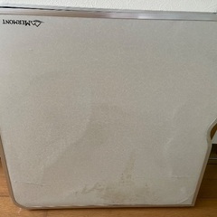 [折畳み]テーブル【60×120cm】《防水加工鉄板》《イベントやレジャー、来客にも◎》の画像