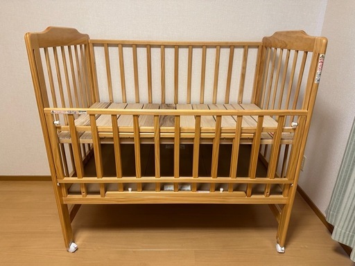 カトージ　ベビーベッド　ハイタイプ