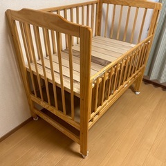 カトージ　ベビーベッド　ハイタイプ
の画像