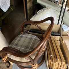 全部無料！食器、食器棚、プラスチックケースなどの画像