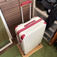 スーツケース、キャリーバックの画像