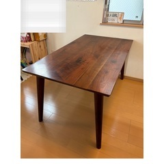 ダイニングテーブル＆椅子の画像