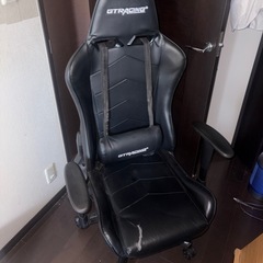 ゲーミングチェアの画像