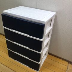樹脂チェスト 4段 収納ケース 衣類収納 プラスチックケース タンス 衣装ケース 引き出し ネイビー ホワイト シンプル　【糸島市内 送料無料】251124-2-①の画像