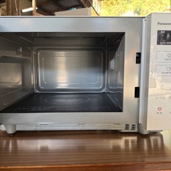 パナソニック カウンタートップ 電子レンジ 単機能 フラットテーブル 22L スピードあたため ヘルツフリー ホワイト NE-FL100-Wの画像