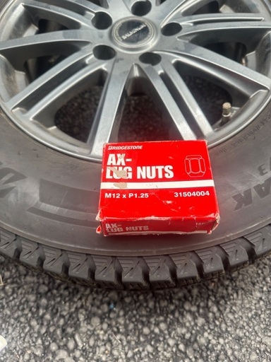 スタッドレス4本225/70R16 (naoya a) 川中島のタイヤ、ホイールの中古