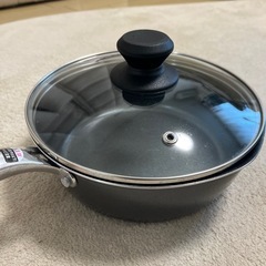 鍋/多機能ポット/フライパン3点の画像