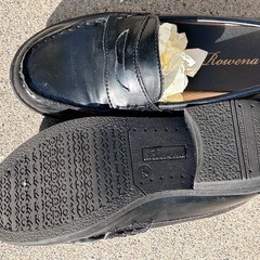 rowena ローファー　22.5の画像