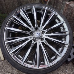 RAYS STRATAGIA VOUGE 20インチ　8.5J の画像