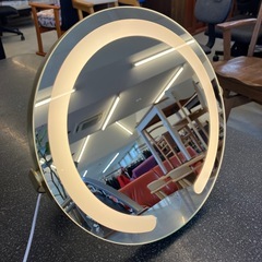 K2511-393 ゴールド仕上げ LED照明付き 円形 卓上ミラー 調色可能 Type-C USBケーブル式 通電確認済み キズ汚れ有りの画像