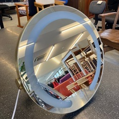 K2511-393 ゴールド仕上げ LED照明付き 円形 卓上ミラー 調色可能 Type-C USBケーブル式 通電確認済み キズ汚れ有りの画像