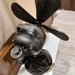 アンティーク扇風機の画像