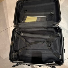 スーツケースの画像