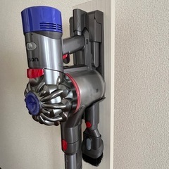 ダイソンV8 コードレスクリーナーの画像