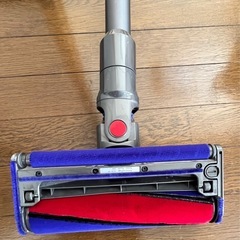ダイソンV8 コードレスクリーナーの画像