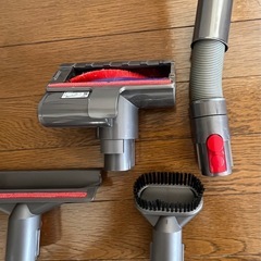 ダイソンV8 コードレスクリーナーの画像