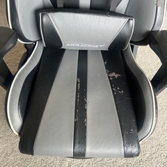 【早い者勝ち！】ゲーミングチェア(AKレーシング)の画像