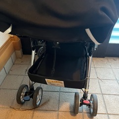 ミッキー柄ベビーカーの画像