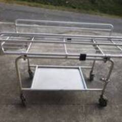 ＫＡＭＯ ストレッチャー 担架 病院 医療用 救急搬送キャスター付 介護用品の画像