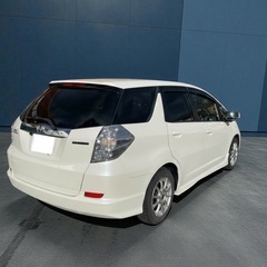 フィットシャトルの画像