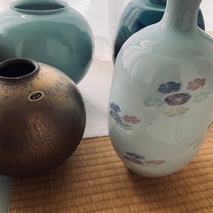 掛け軸と壺の10点セット
の画像