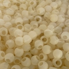 パイプ枕のストロービーズの画像