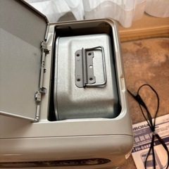 コロナ　ファンヒーター（キャスター/取り扱い説明書付き）の画像