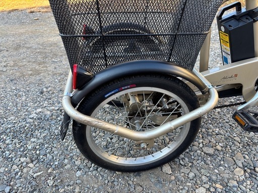 カイホウジャパン電動三輪自転車 (ゆうじ) 航空公園の電動アシスト