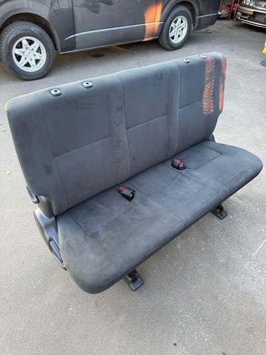 ハイエース3型リヤシート