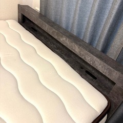 ダブルベッド　マットレス　フレーム　セットの画像