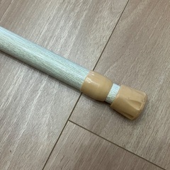 【お譲りします】つっぱり棒 木目調 170cm〜290cmの画像