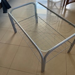 ガラステーブル
の画像