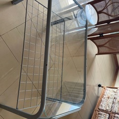 ガラステーブル
の画像