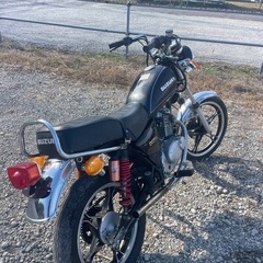 GN125カスタム！社外マフラーつきの画像