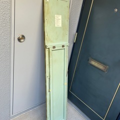 　　　姿見　全身鏡　スタンドミラー　
高さ150、幅33、脚ありの画像