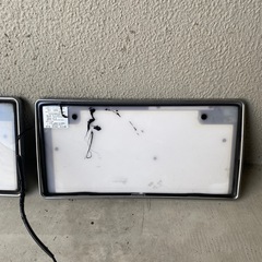 字光式ナンバープレートの画像