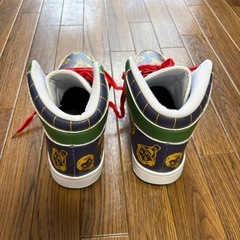 スニーカーの画像