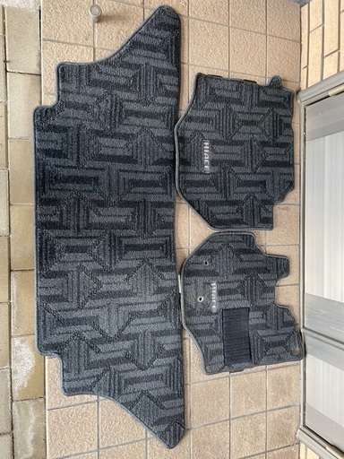 美品★ハイエース 200系 スーパーGL用に購入したトヨタ純正フロアマット