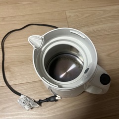 電気ケトルの画像