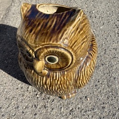 陶器　フクロウの傘立ての画像
