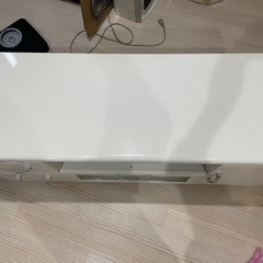 テレビボードの画像