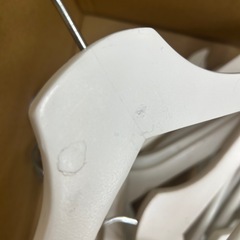 IKEAの木ハンガー　ホワイト　の画像