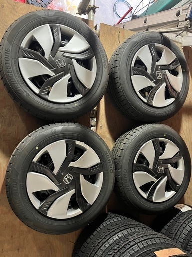 2024年製造ブリヂストンニューノ175/65R15タイヤ、ホイールセット
