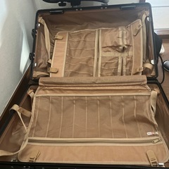 【お取引中】スーツケースの画像