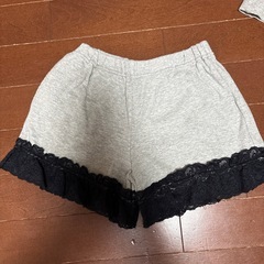 女の子130cm 上下セットの画像